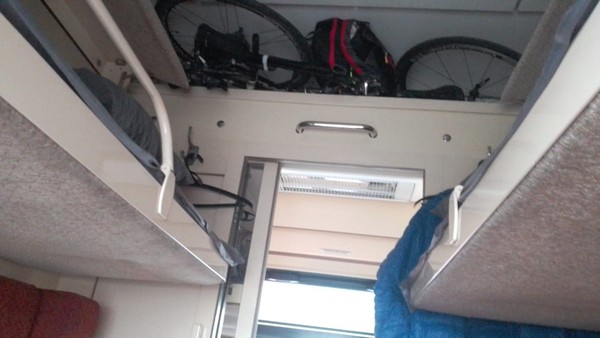 на полке на полке